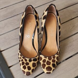 Boutique 9 Giraffe Print Heels